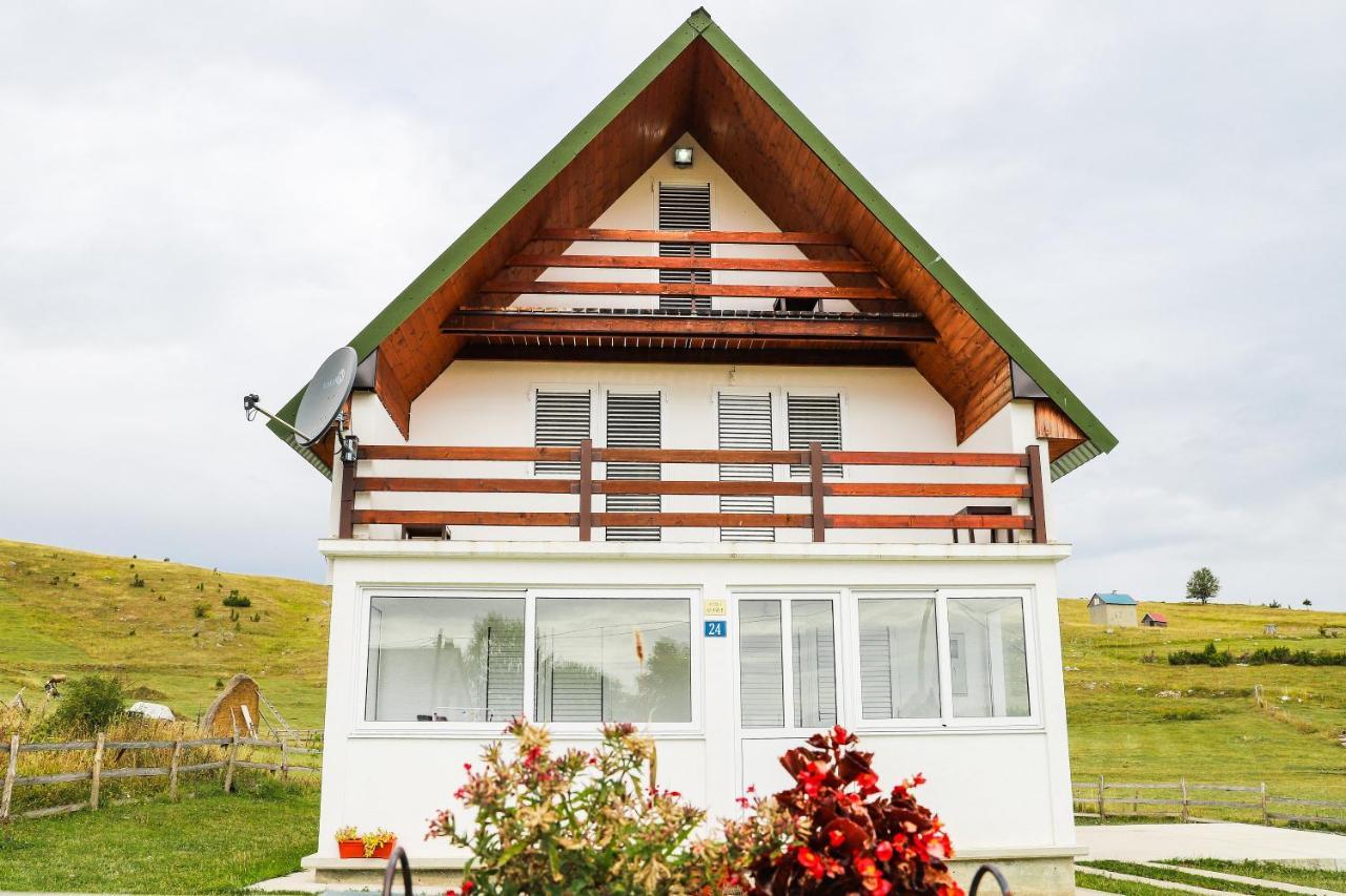 Guest House Sara Žabljak Eksteriør billede