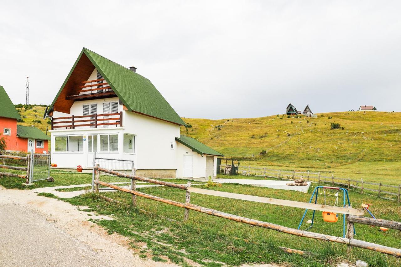 Guest House Sara Žabljak Eksteriør billede