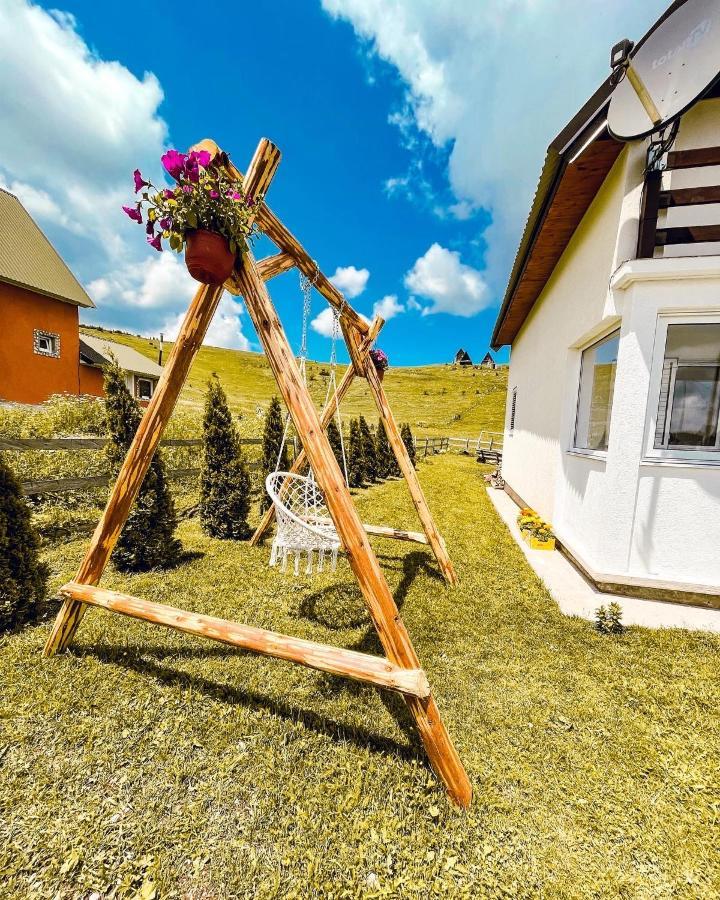 Guest House Sara Žabljak Eksteriør billede