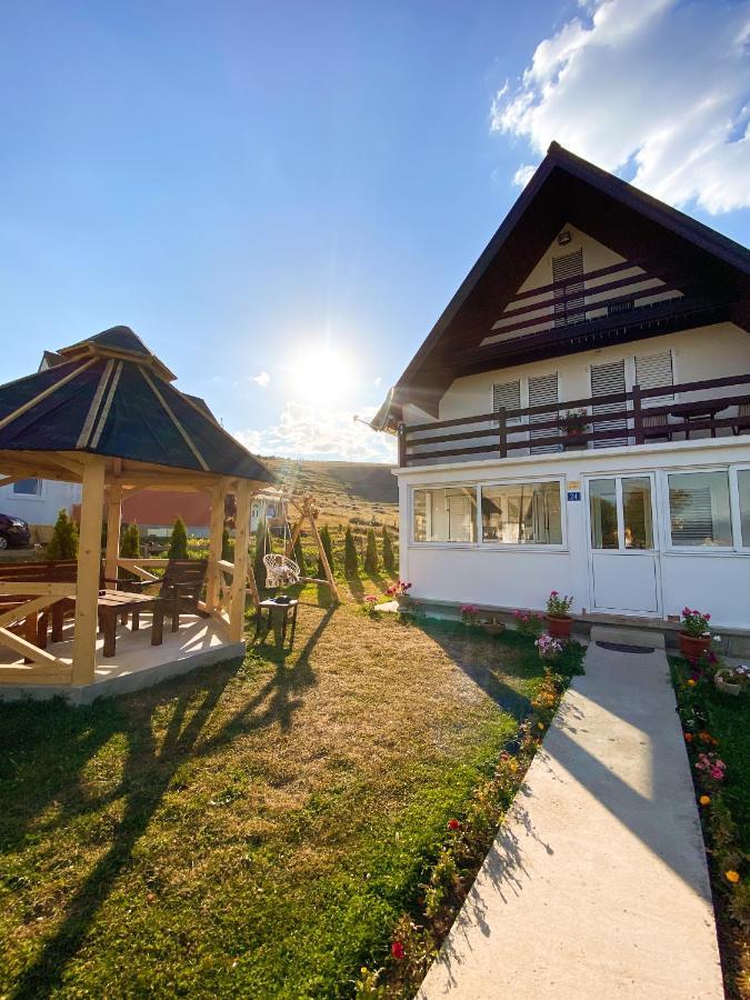 Guest House Sara Žabljak Eksteriør billede