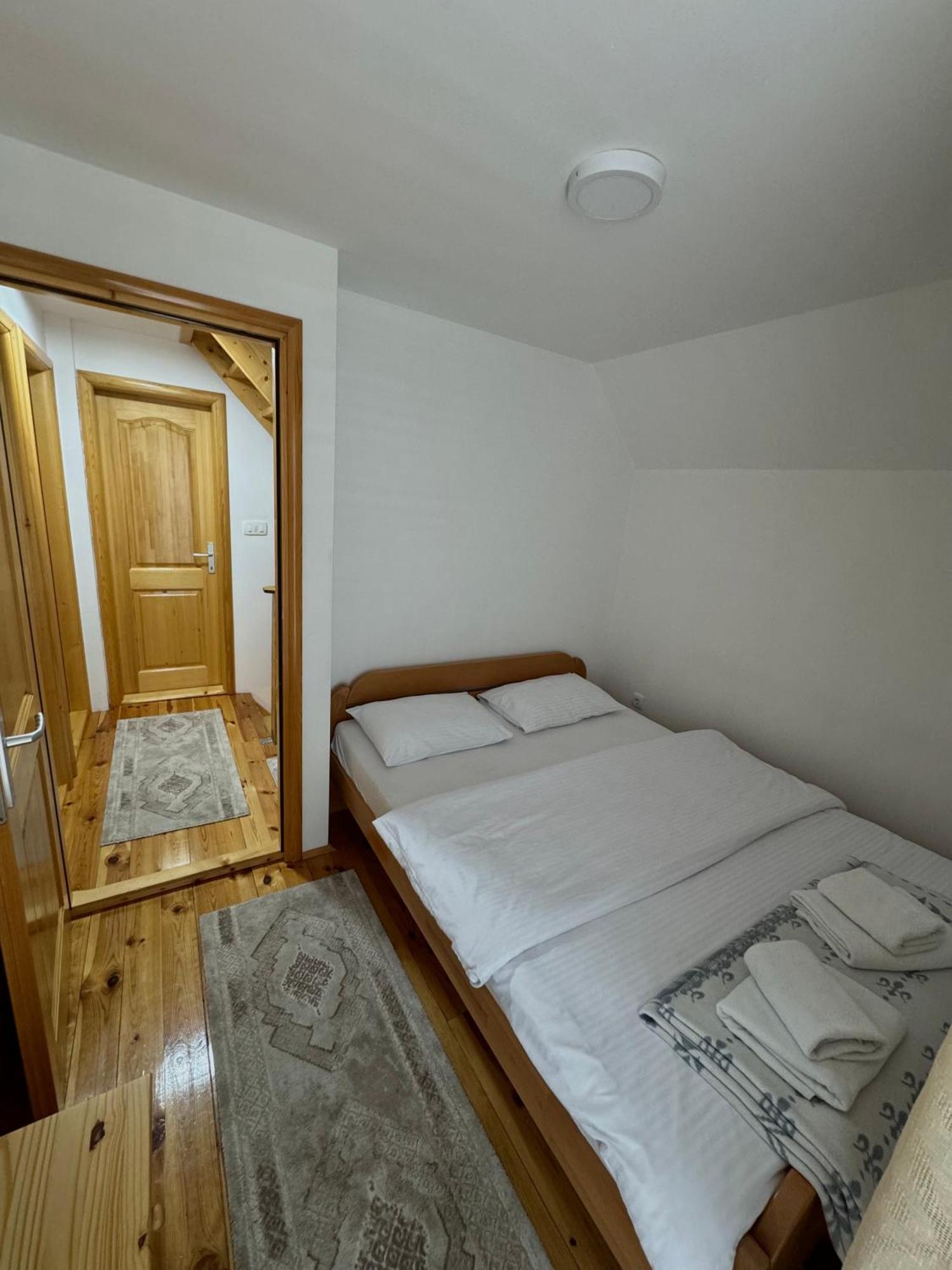 Guest House Sara Žabljak Eksteriør billede