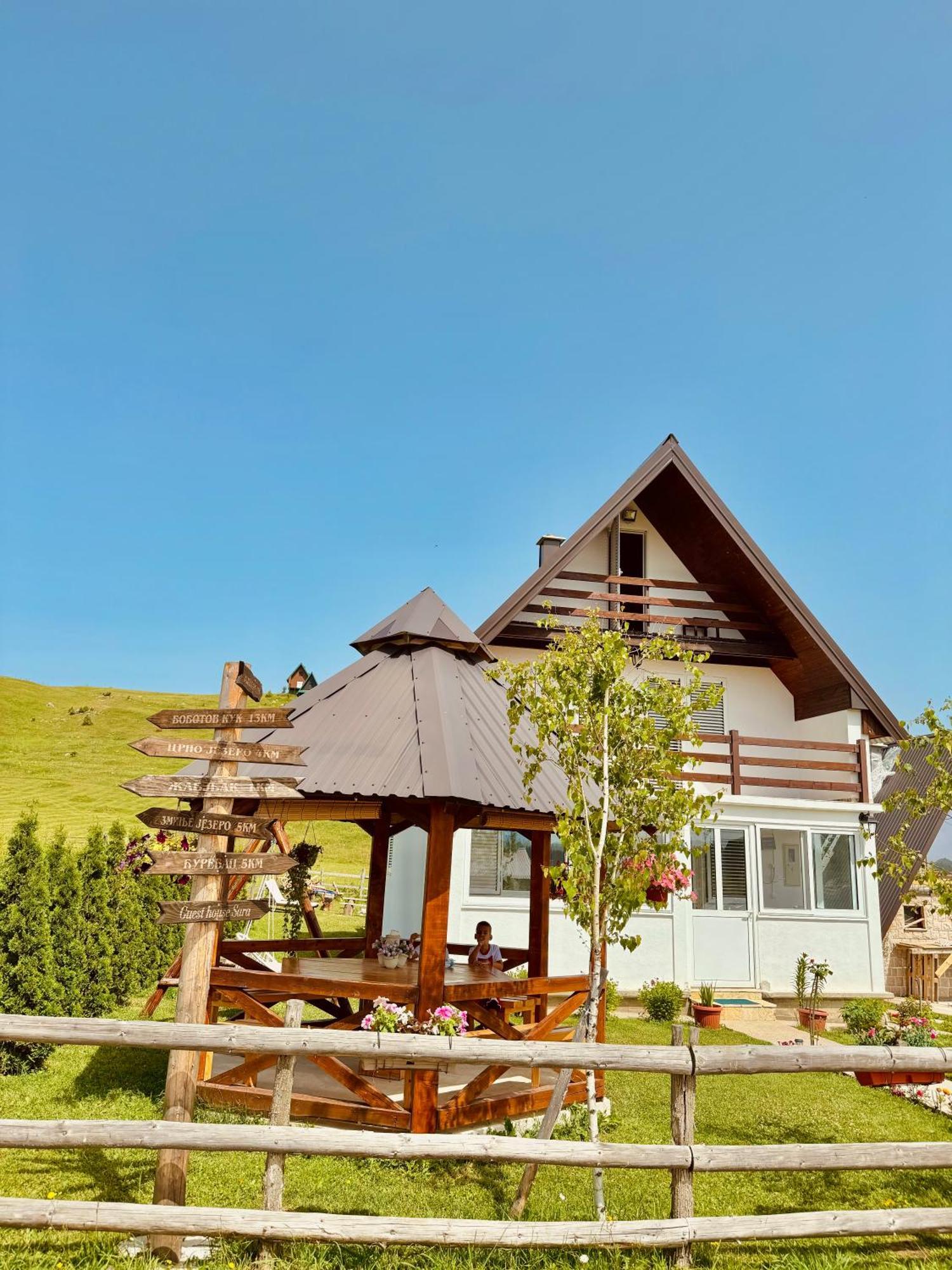 Guest House Sara Žabljak Eksteriør billede